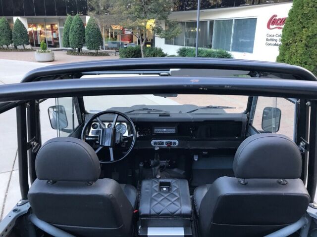 1988 Gray Land Rover Defender SUV