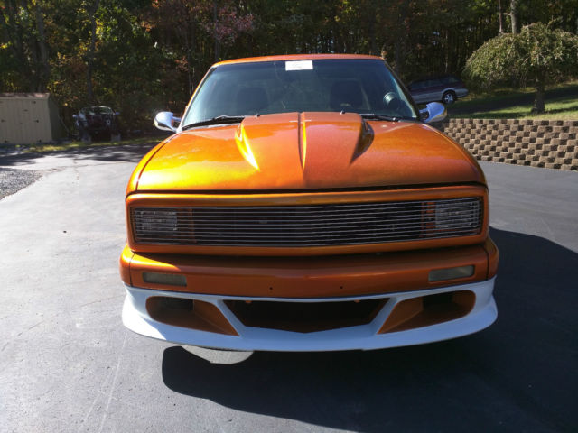 1994 Orange Chevrolet S-10 Extended Cab Pickup
