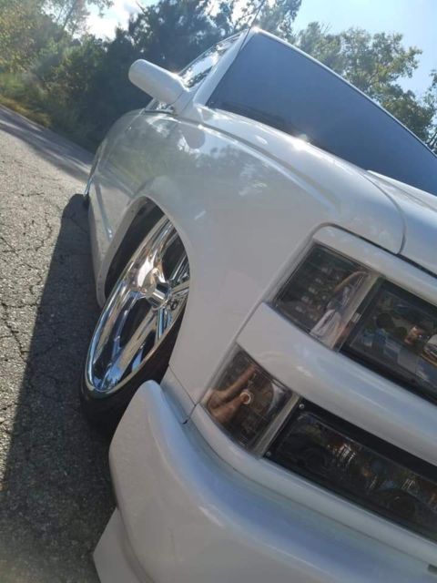 1990 White Chevrolet Silverado 1500 Standard Cab Pickup