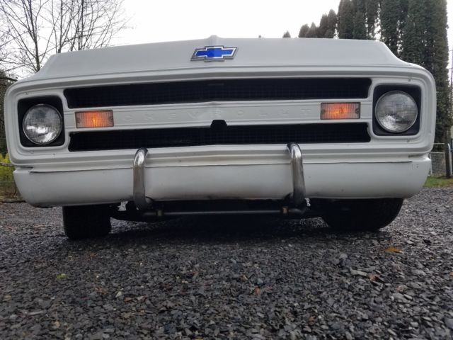 1970 White Chevrolet C-10 longbed