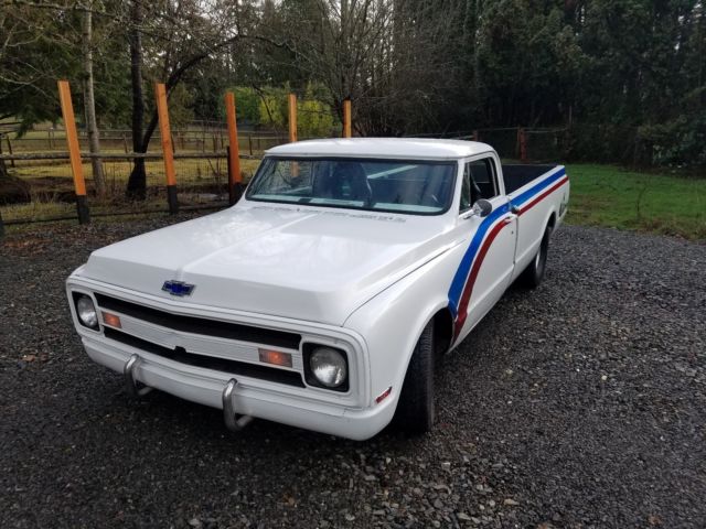 1970 White Chevrolet C-10 longbed