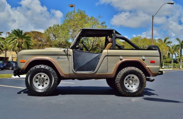 1972 Green Ford Bronco Pickup Truck