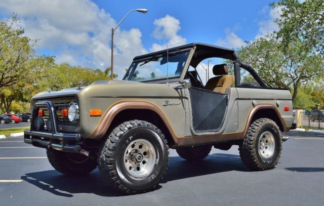 1972 Green Ford Bronco Pickup Truck