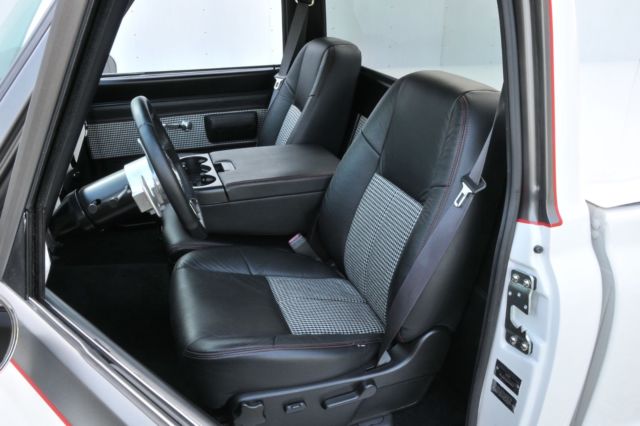 1968 White Chevrolet C-10 Crew Cab Pickup