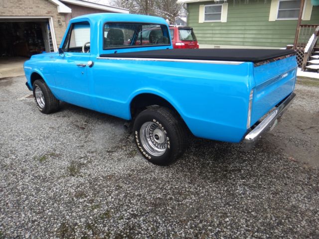 1970 Blue Chevrolet C-10 Standard Cab Pickup