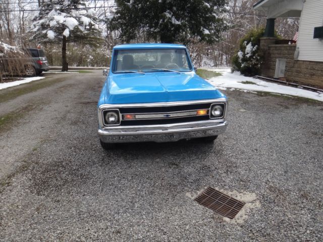 1970 Blue Chevrolet C-10 Standard Cab Pickup