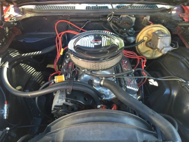 1972 Red Chevrolet Chevelle Coupe
