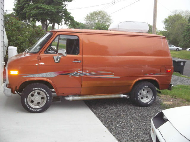 1985 Orange Chevrolet G10