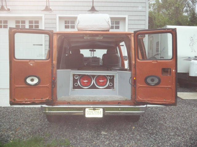1985 Orange Chevrolet G10