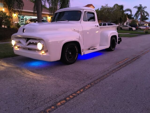 1953 White Ford F-100