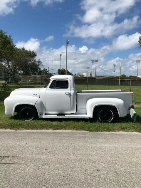 1953 White Ford F-100