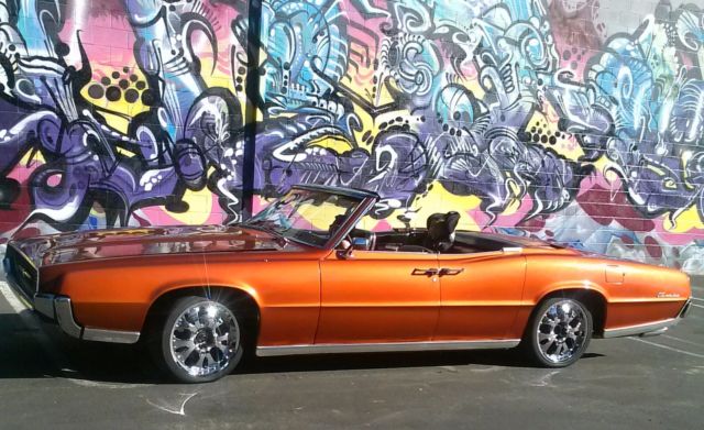 1967 SUNSET ORANGE Ford Thunderbird Coupe