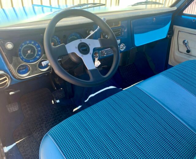 1972 Blue Chevrolet C-10 Standard Cab Pickup