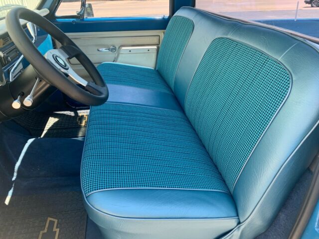 1972 Blue Chevrolet C-10 Standard Cab Pickup