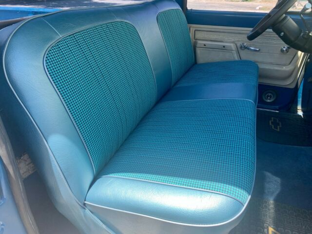 1972 Blue Chevrolet C-10 Standard Cab Pickup