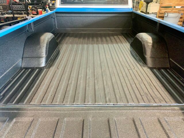 1972 Blue Chevrolet C-10 Standard Cab Pickup