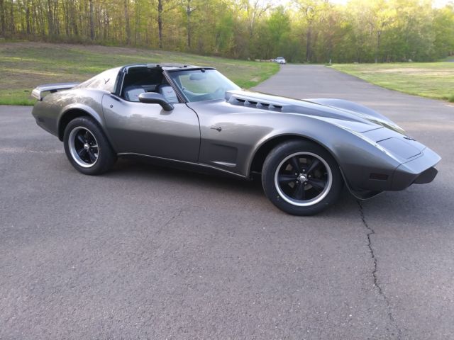 1977 Gray Chevrolet Corvette Coupe