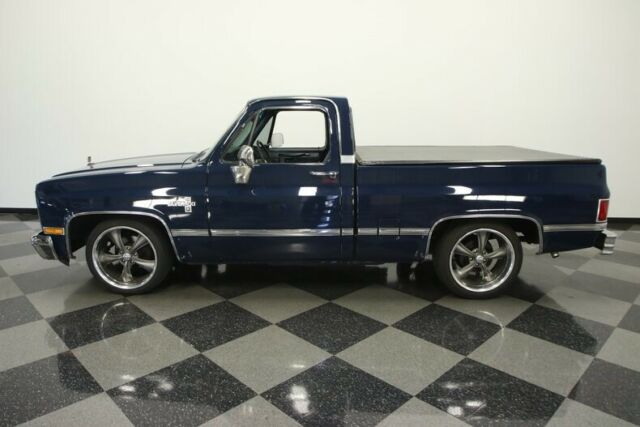 1986 Blue Chevrolet C-10 Pickup Truck