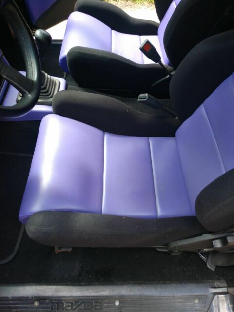 1990 Black Mazda B-Series Pickups Standard Cab Pickup