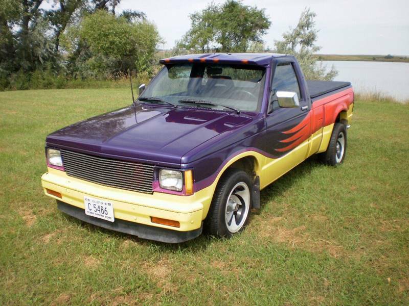 1985 Red Chevrolet S-10 Pickup Truck