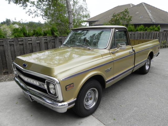 1970 Gold Chevrolet C-10 Pickup (Truck)