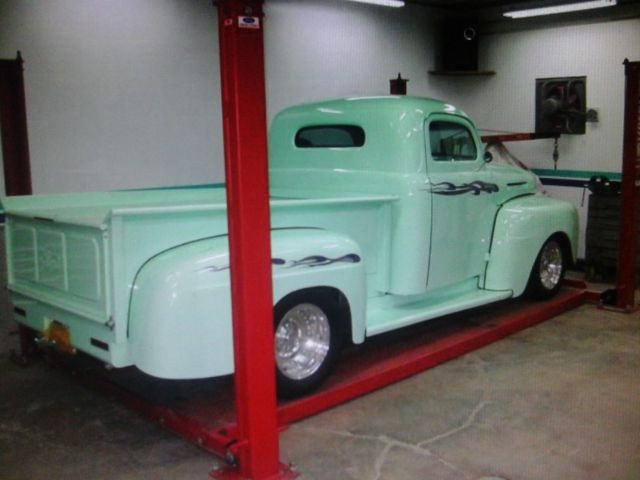 1950 Mint Green Ford F-100