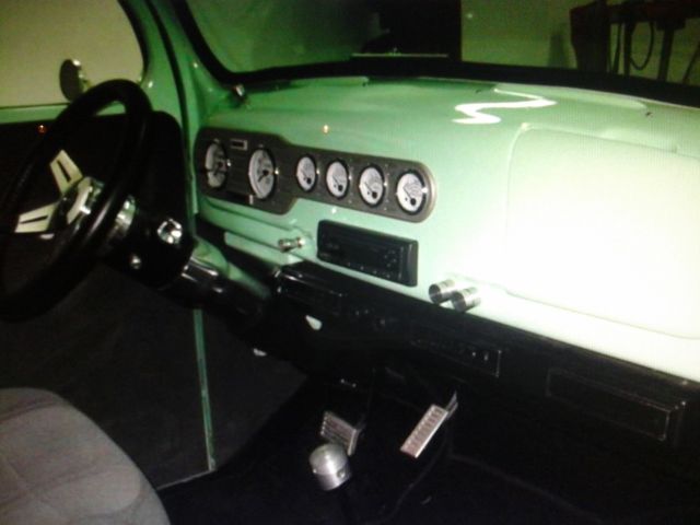1950 Mint Green Ford F-100