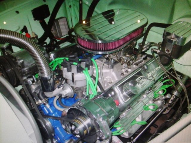 1950 Mint Green Ford F-100