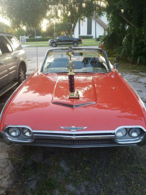 1962 Red Ford Thunderbird roadster