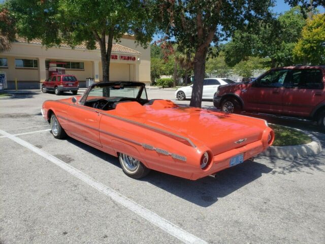 1962 Red Ford Thunderbird roadster