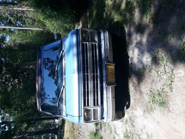 1985 Blue Chevrolet G20 Van Cargo van