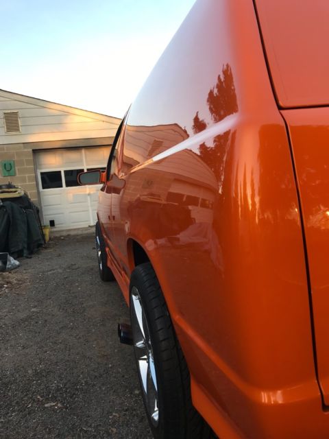 1987 orange pearl metallic Chevrolet S-10 2dr