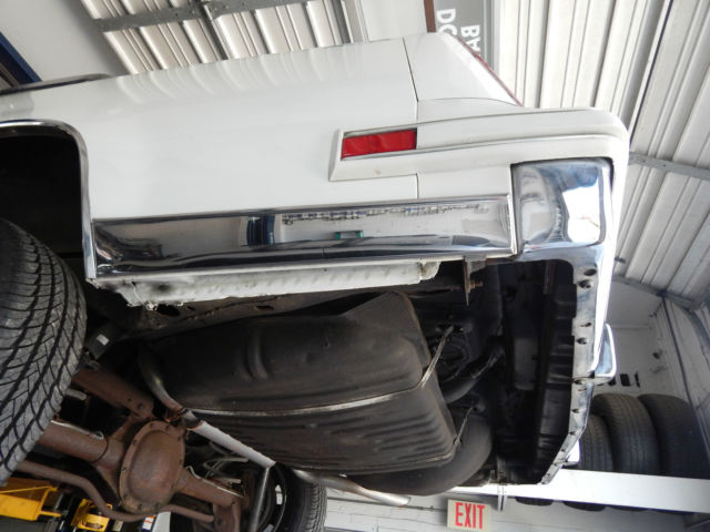 1987 White Oldsmobile Cutlass Coupe
