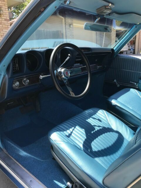 1968 Blue Oldsmobile Cutlass Coupe