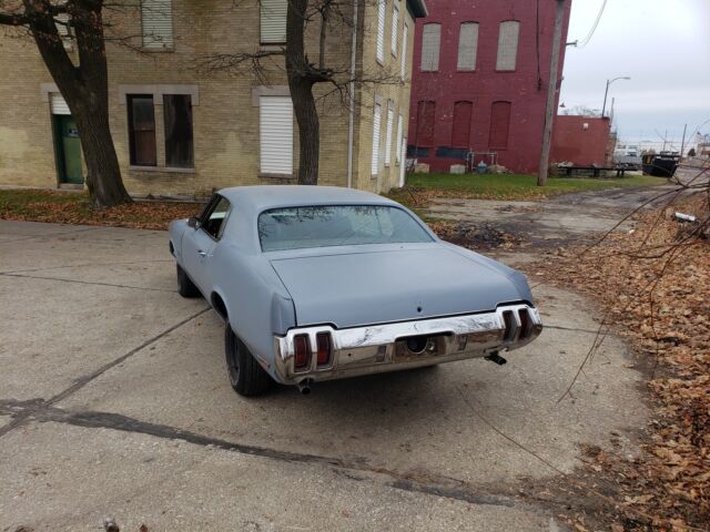 1970 Blue Oldsmobile Cutlass Coupe