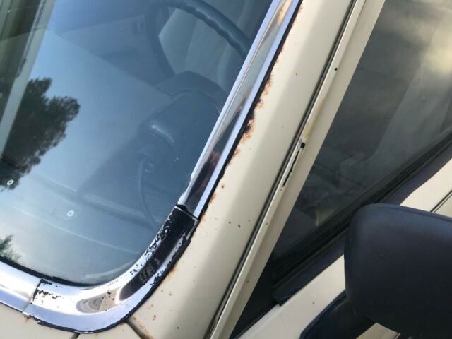 1984 Black & Tan Toyota 4Runner SUV