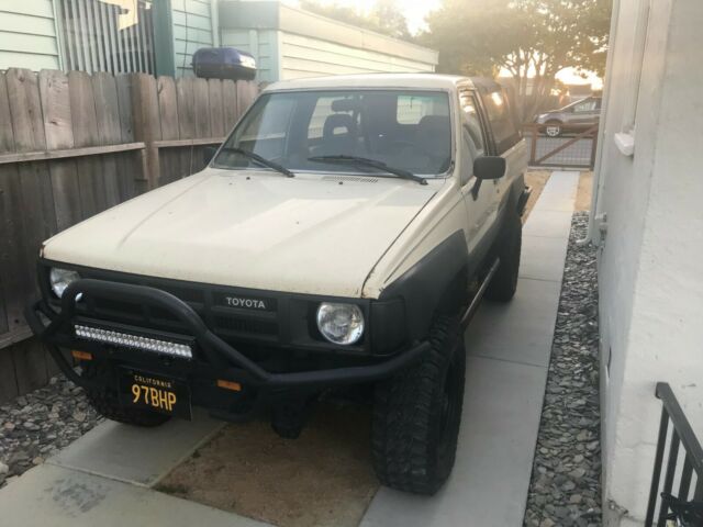1984 Black & Tan Toyota 4Runner SUV