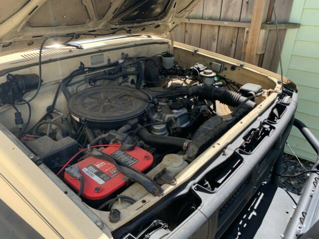 1984 Black & Tan Toyota 4Runner SUV