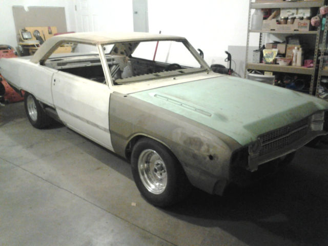 1968 White Dodge Dart Coupe