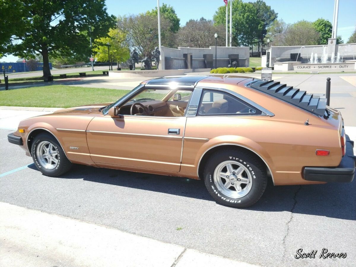 1981 Brown Nissan 280ZX Coupe