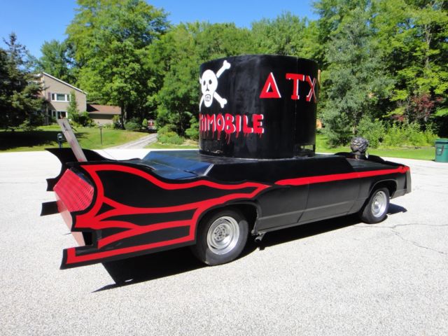 1989 Black Ford Crown Victoria Sedan