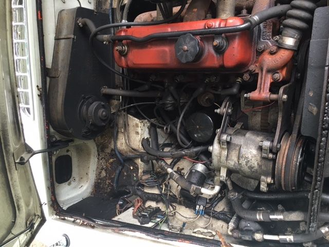 1970 white MG MGB hatchback