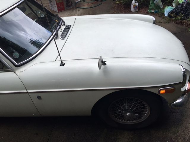1970 white MG MGB hatchback