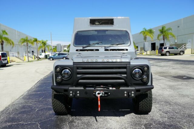 1990 NARDO GRAY Land Rover Defender Van Camper
