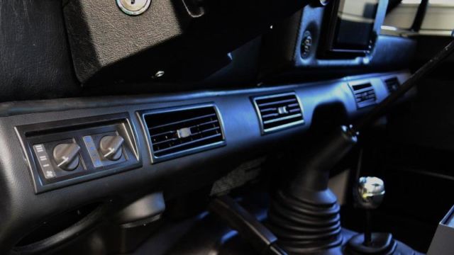 1989 White Land Rover Defender Convertible