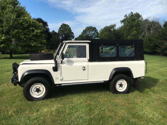 1989 White Land Rover Defender Convertible