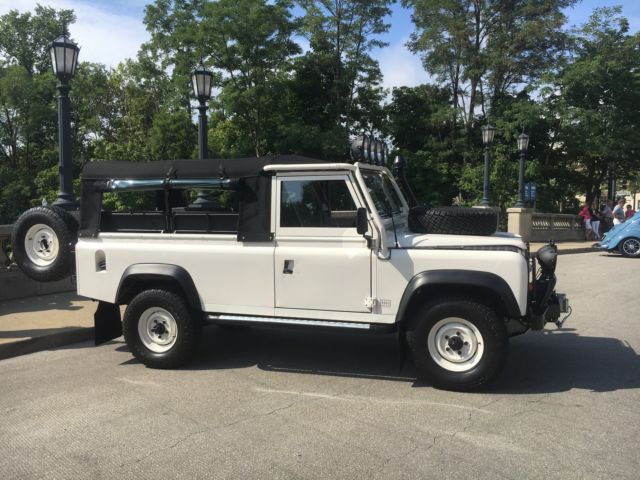 1989 White Land Rover Defender Convertible