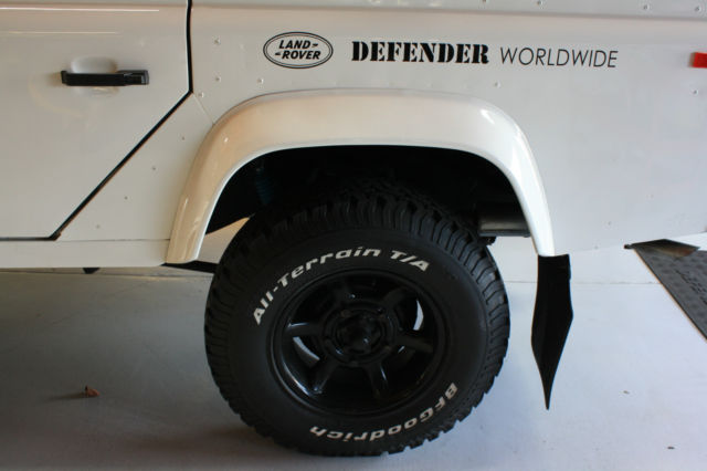 1987 White Land Rover Defender SUV