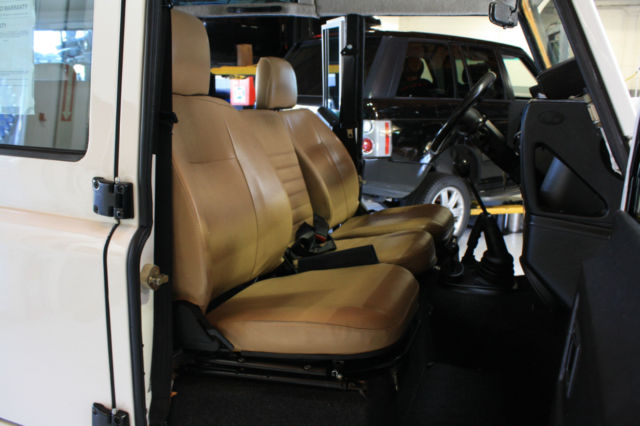 1987 White Land Rover Defender SUV