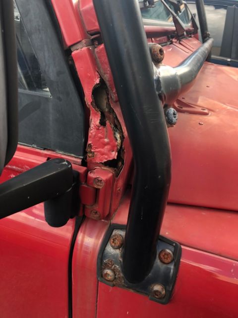 1994 Red Land Rover Defender SUV